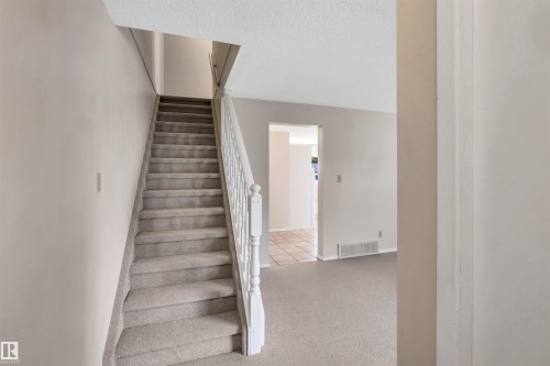 10228 152 Street, Edmonton, AB - Indoor Photo Showing Other Room
