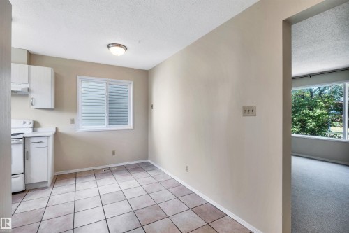 10228 152 Street, Edmonton, AB - Indoor Photo Showing Kitchen