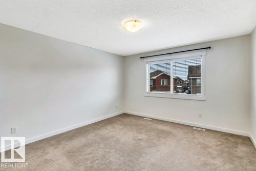 4450 Crabapple Landing, Edmonton, AB - Indoor Photo Showing Other Room