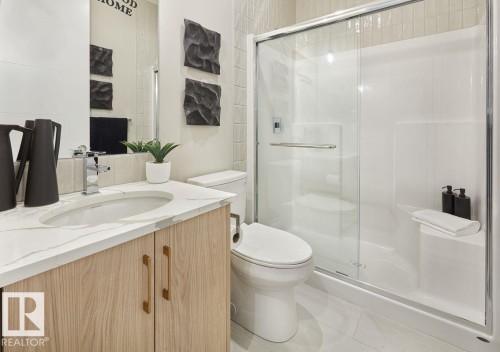 17519 7 Street, Edmonton, AB - Indoor Photo Showing Bathroom