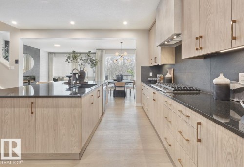 17519 7 Street, Edmonton, AB - Indoor Photo Showing Kitchen With Upgraded Kitchen