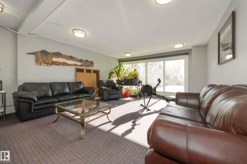 1503 12303 Jasper Avenue, Edmonton, AB - Indoor Photo Showing Living Room