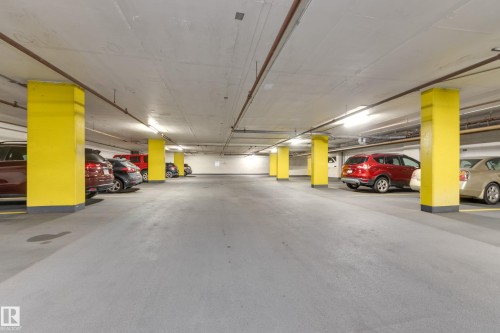 1503 12303 Jasper Avenue, Edmonton, AB - Indoor Photo Showing Garage