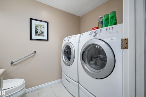 1027 109 Street, Edmonton, AB - Indoor Photo Showing Laundry Room