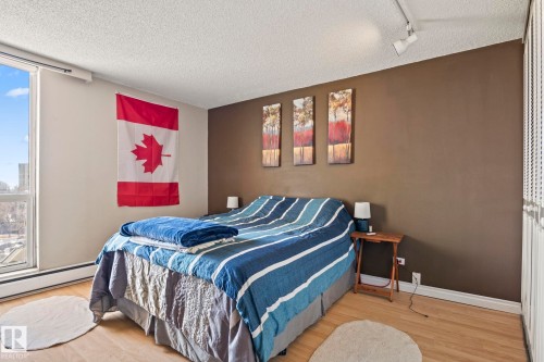 802 10883 Saskatchewan Drive, Edmonton, AB - Indoor Photo Showing Bedroom