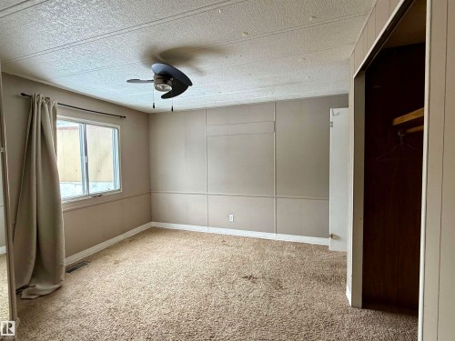 Drayton Valley, AB - Indoor Photo Showing Other Room