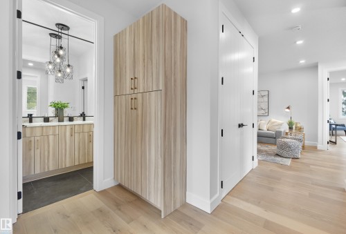 6003 107 Street, Edmonton, AB - Indoor Photo Showing Other Room