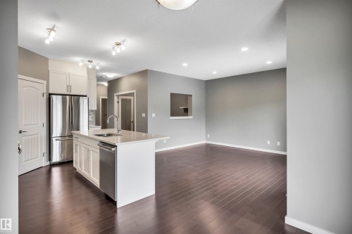 4442 5A Street, Edmonton, AB - Indoor Photo Showing Kitchen With Upgraded Kitchen