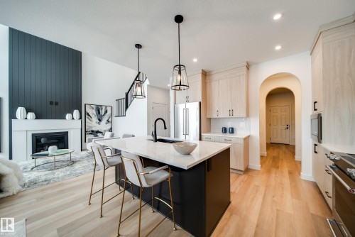 3 Cloutier Close, St. Albert, AB - Indoor Photo Showing Kitchen With Upgraded Kitchen