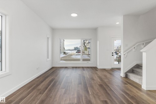 1218 Mcleod Avenue, Spruce Grove, AB - Indoor Photo Showing Living Room