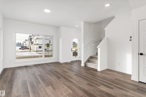 1218 Mcleod Avenue, Spruce Grove, AB - Indoor