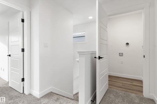 1218 Mcleod Avenue, Spruce Grove, AB - Indoor Photo Showing Other Room