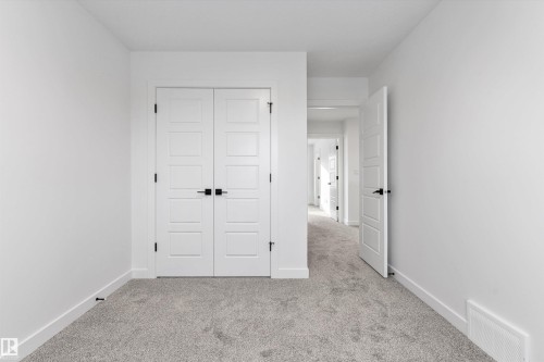 1218 Mcleod Avenue, Spruce Grove, AB - Indoor Photo Showing Other Room