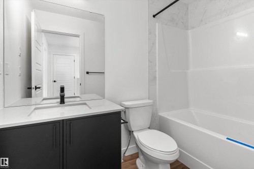 1218 Mcleod Avenue, Spruce Grove, AB - Indoor Photo Showing Bathroom