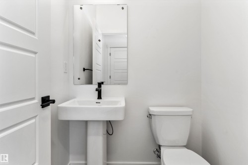 1218 Mcleod Avenue, Spruce Grove, AB - Indoor Photo Showing Bathroom