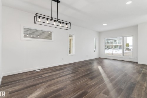 1218 Mcleod Avenue, Spruce Grove, AB - Indoor Photo Showing Other Room