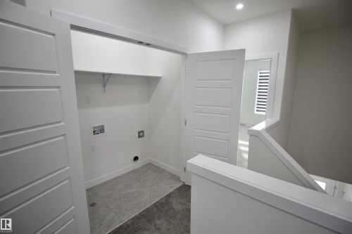 261 Munn Way, Leduc, AB - Indoor Photo Showing Other Room