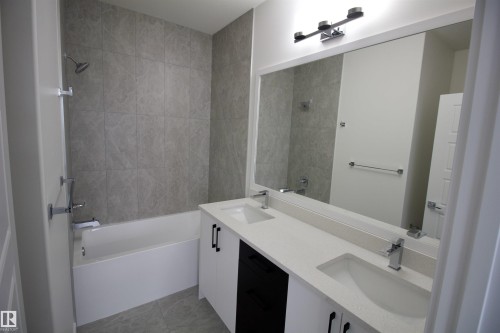 261 Munn Way, Leduc, AB - Indoor Photo Showing Bathroom