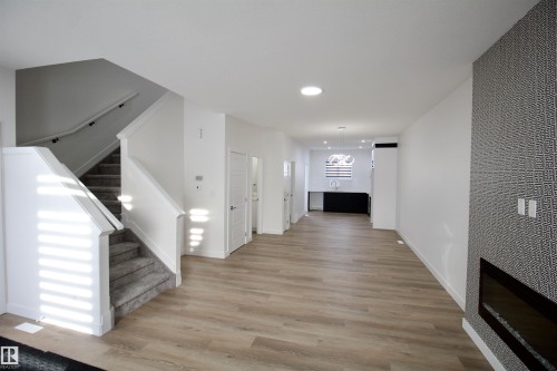 261 Munn Way, Leduc, AB - Indoor Photo Showing Other Room