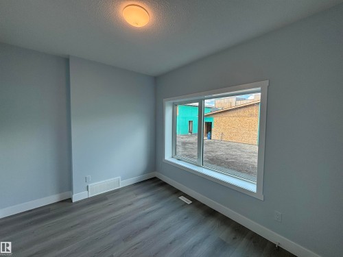 2744 Blatchford Road, Edmonton, AB - Indoor Photo Showing Other Room