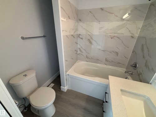 2744 Blatchford Road, Edmonton, AB - Indoor Photo Showing Bathroom