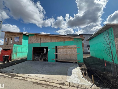 2744 Blatchford Road, Edmonton, AB - Outdoor