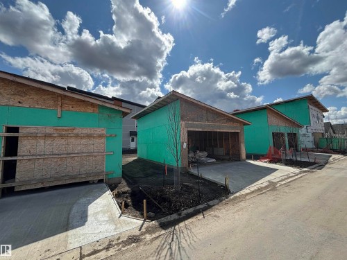 2744 Blatchford Road, Edmonton, AB - Outdoor