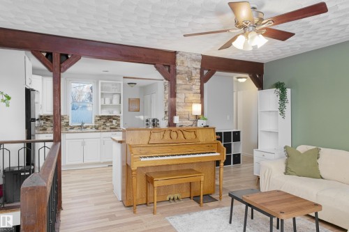 5016 53 Street, Barrhead, AB - Indoor