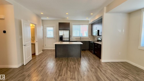 903 Crystallina Nera Way, Edmonton, AB - Indoor Photo Showing Other Room