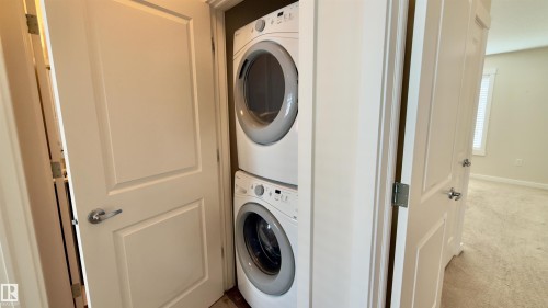 903 Crystallina Nera Way, Edmonton, AB - Indoor Photo Showing Laundry Room