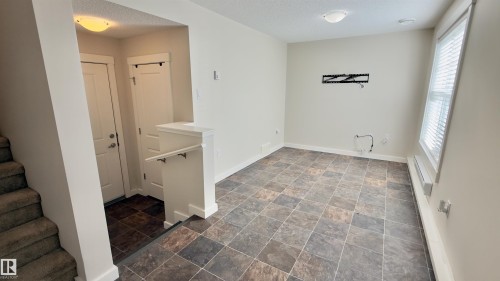 903 Crystallina Nera Way, Edmonton, AB - Indoor Photo Showing Other Room