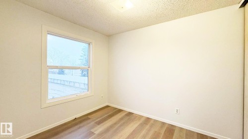 10427 24 Avenue, Edmonton, AB - Indoor Photo Showing Other Room