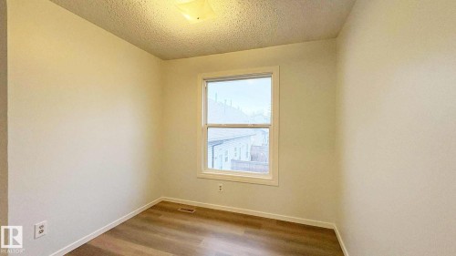 10427 24 Avenue, Edmonton, AB - Indoor Photo Showing Other Room