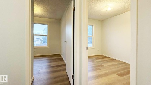 10427 24 Avenue, Edmonton, AB - Indoor Photo Showing Other Room