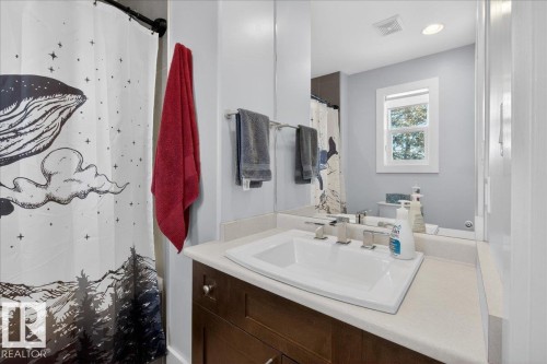 10547 151 Street, Edmonton, AB - Indoor Photo Showing Bathroom