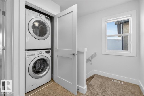 10547 151 Street, Edmonton, AB - Indoor Photo Showing Laundry Room