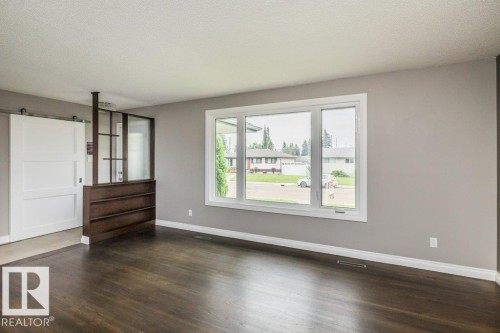 5304 92 Avenue, Edmonton, AB - Indoor