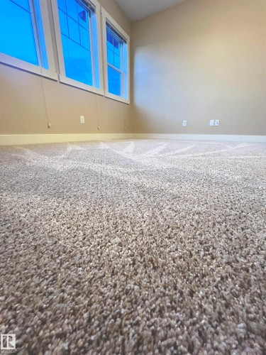 Unfurnished room with baseboards - 3705 11 Street, Edmonton, AB - Outdoor