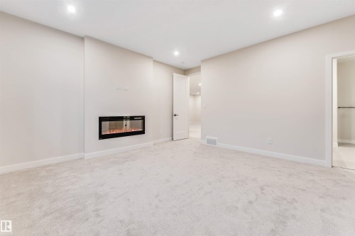 5807 Kootook Link Link, Edmonton, AB - Indoor