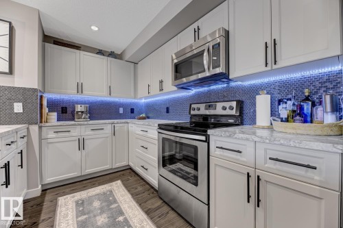 210 5029 Edgemont Boulevard, Edmonton, AB - Indoor Photo Showing Kitchen