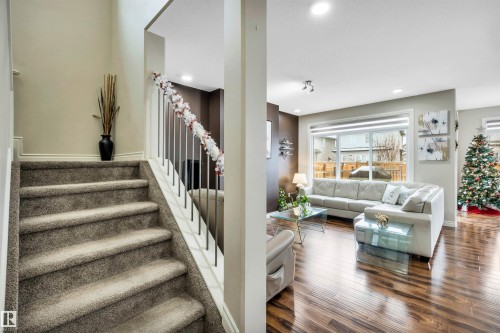 5512 Allbright Square, Edmonton, AB - Indoor