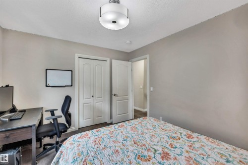 5512 Allbright Square, Edmonton, AB - Indoor Photo Showing Bedroom