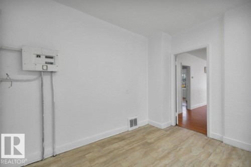 10844 97 Street, Edmonton, AB - Indoor Photo Showing Other Room