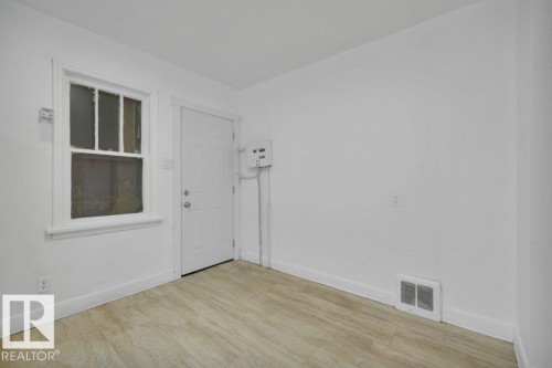 10844 97 Street, Edmonton, AB - Indoor Photo Showing Other Room
