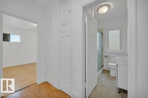 10844 97 Street, Edmonton, AB - Indoor