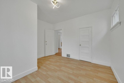 10844 97 Street, Edmonton, AB - Indoor Photo Showing Other Room