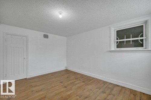 10844 97 Street, Edmonton, AB - Indoor Photo Showing Other Room