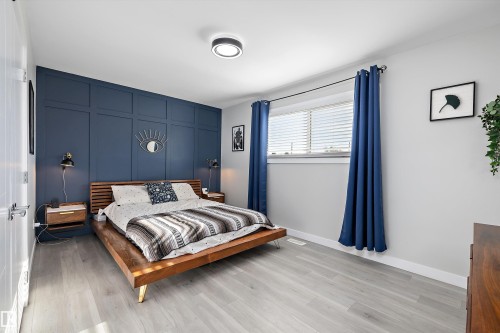 6304 94A Avenue, Edmonton, AB - Indoor Photo Showing Bedroom