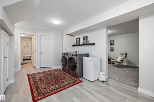 6304 94A Avenue, Edmonton, AB - Indoor Photo Showing Laundry Room