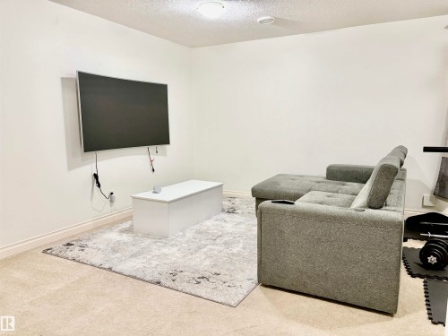 14907 109 Avenue, Edmonton, AB - Indoor